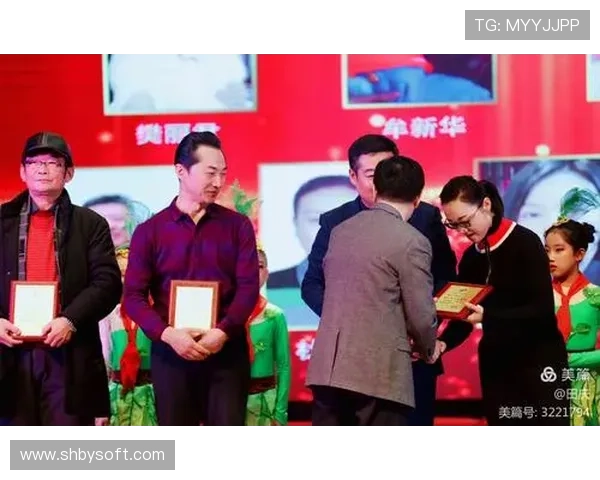 《红霞》:一曲关于成长、牺牲与永恒的青春赞歌 《红霞》:一曲关于成长、牺牲与永恒的青春赞歌